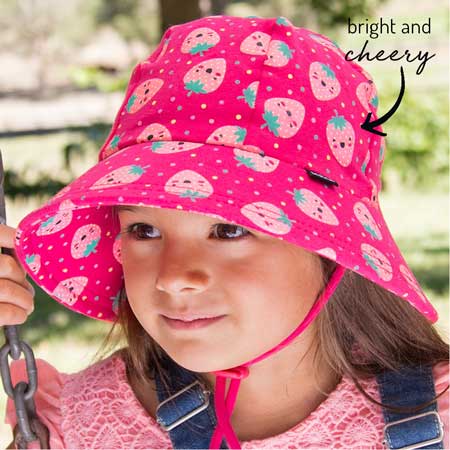 Originals girls ponytail bucket in strawberries