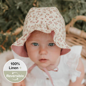 'Searcher' Reversible Ruffle Bonnet - Ruby / Rosa - 1-3 years / 50 - 54cm / M